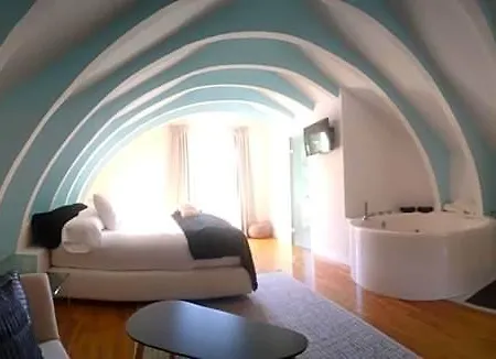 Espejo De Soledades Hotel 4*