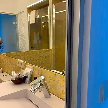 Hotel Espejo De Soledades 4*